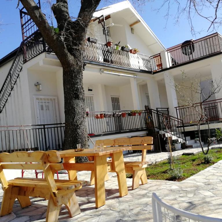 Villa Marko - Apartment with Sea View - 1