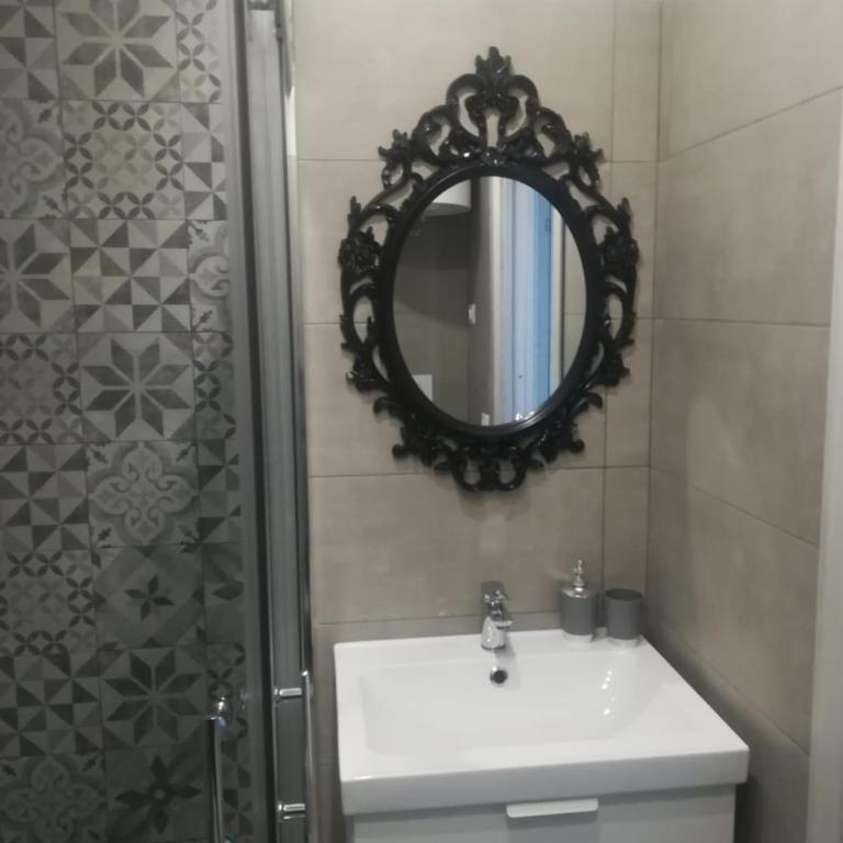 Murena Apartments & rooms - Camera Matrimoniale con Bagno Privato - 8