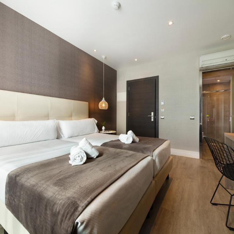 Hotel Oasis - Superior Room Exterior - 6