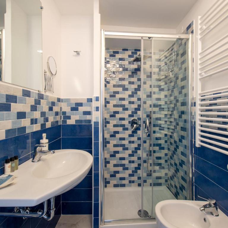Caruso sea view - Deluxe Double Room with Balcony and Sea View - 9