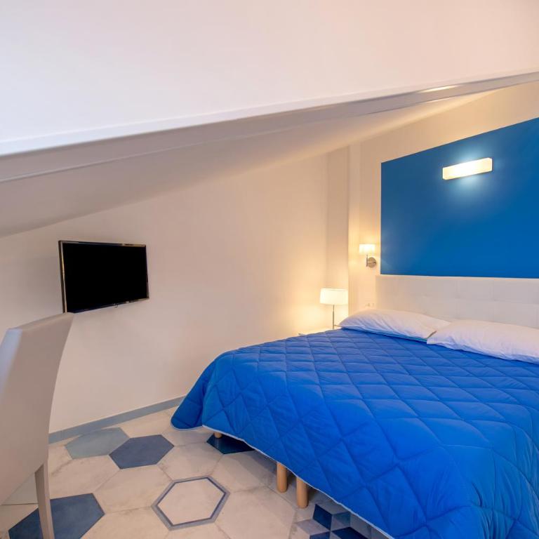 Caruso sea view - Quadruple Room with Sea View - 13