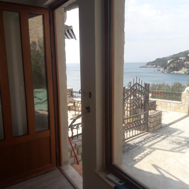 Apartments Antigona Old Town - Penthouse Apartment - 1
