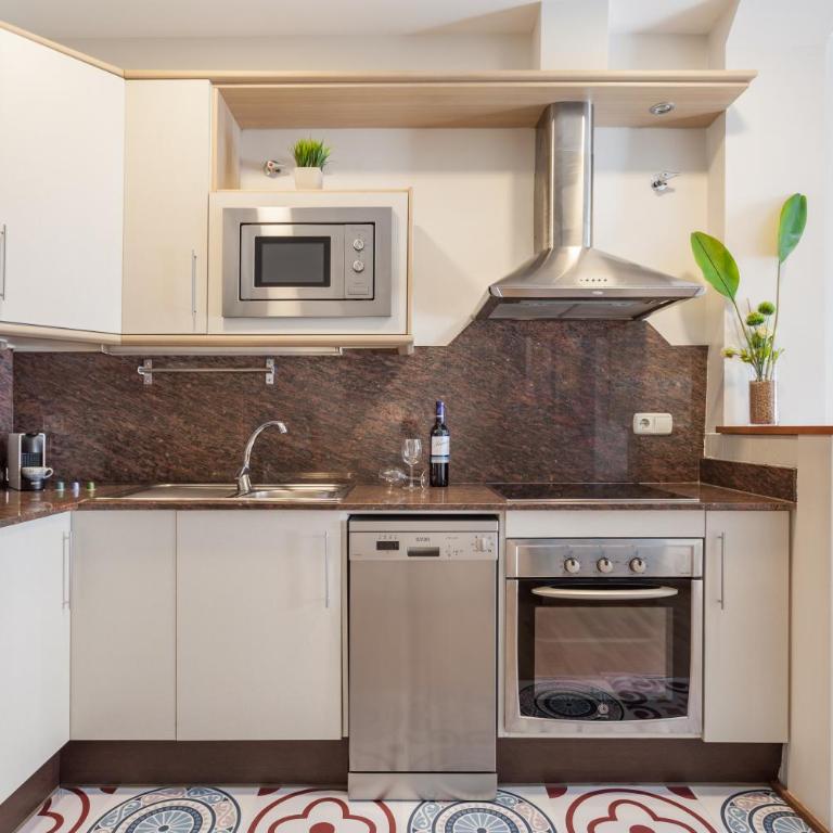 Art House Sagrada Familia - Two-Bedroom Apartment - Pasaje Maiol, 14 - 3