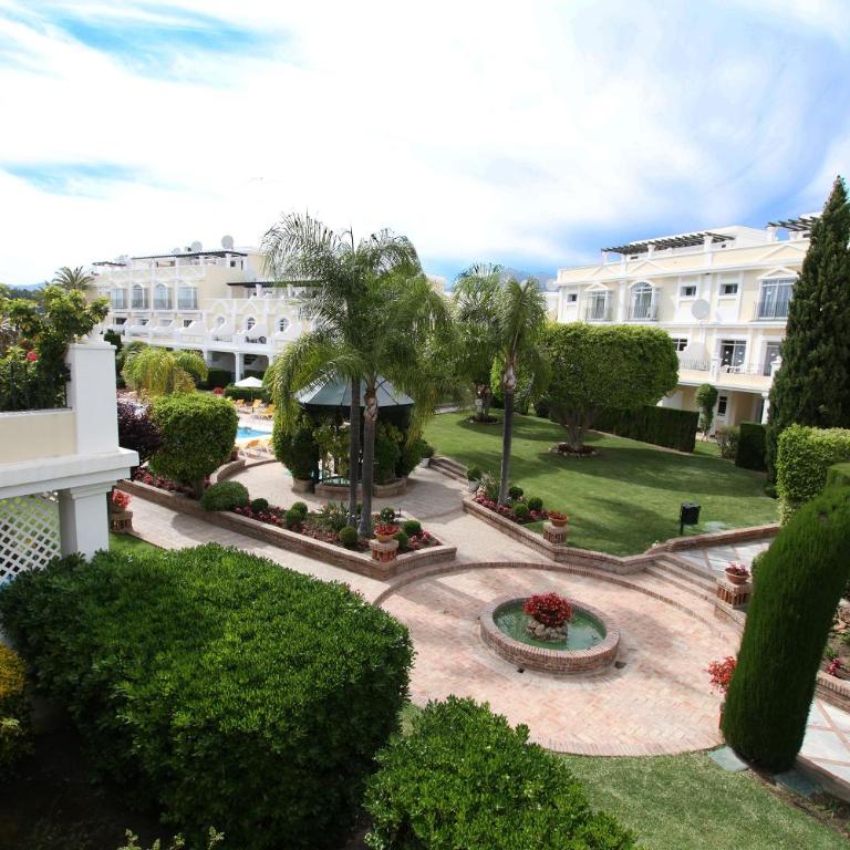 Spacious 2 Bed Duplex in Aloha Gardens close to Puerto Banus - Apartamento de 2 dormitorios - 8