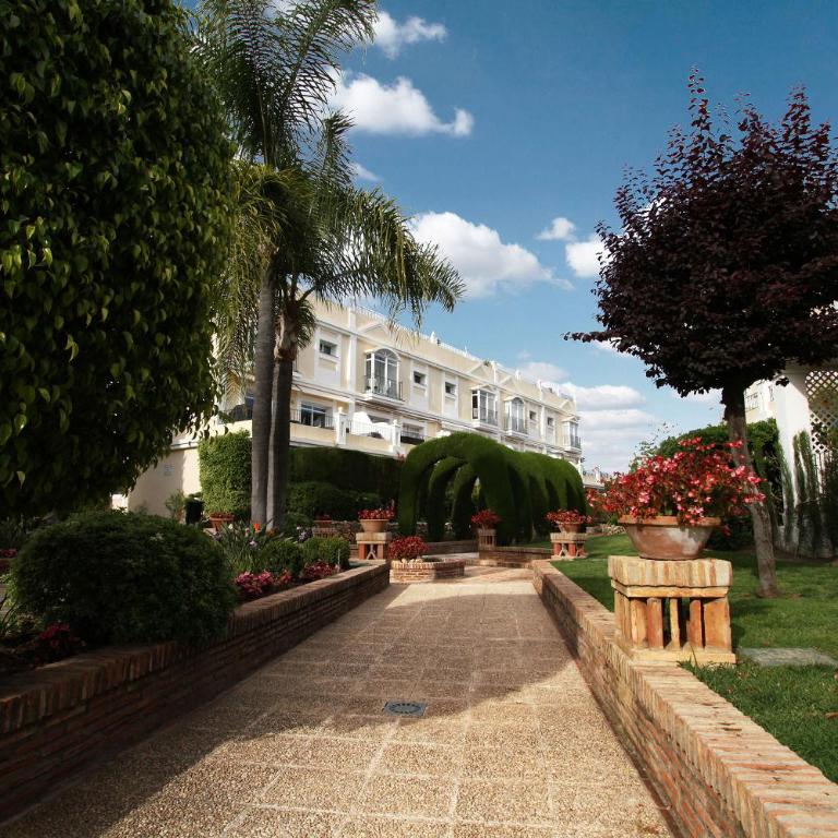 Spacious 2 Bed Duplex in Aloha Gardens close to Puerto Banus - Apartamento de 2 dormitorios - 12