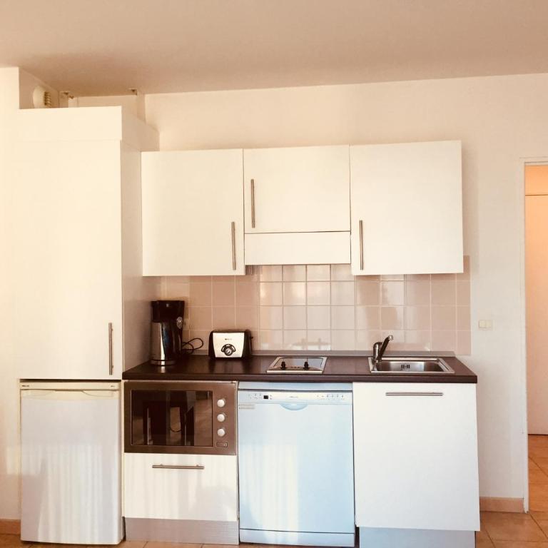 By the sea, calm studio with terrace, near Monaco - Appartement 1 Chambre - 4