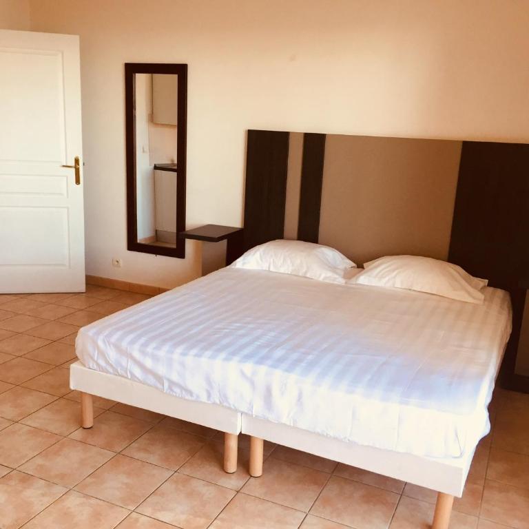 By the sea, calm studio with terrace, near Monaco - Appartement 1 Chambre - 6