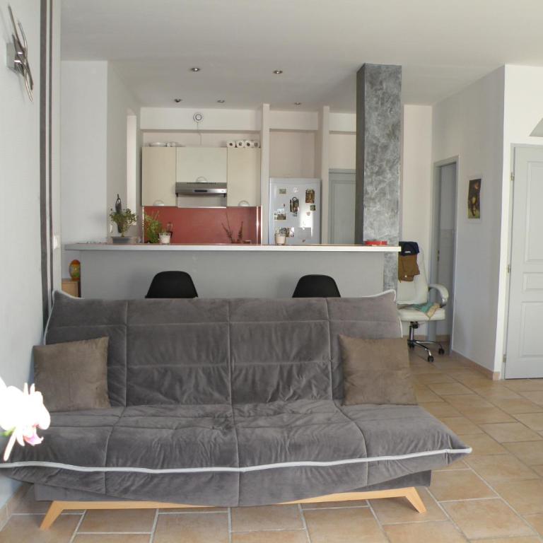Appartement proche Centre Ville avec PARKING PRIVE - Apartment - 9