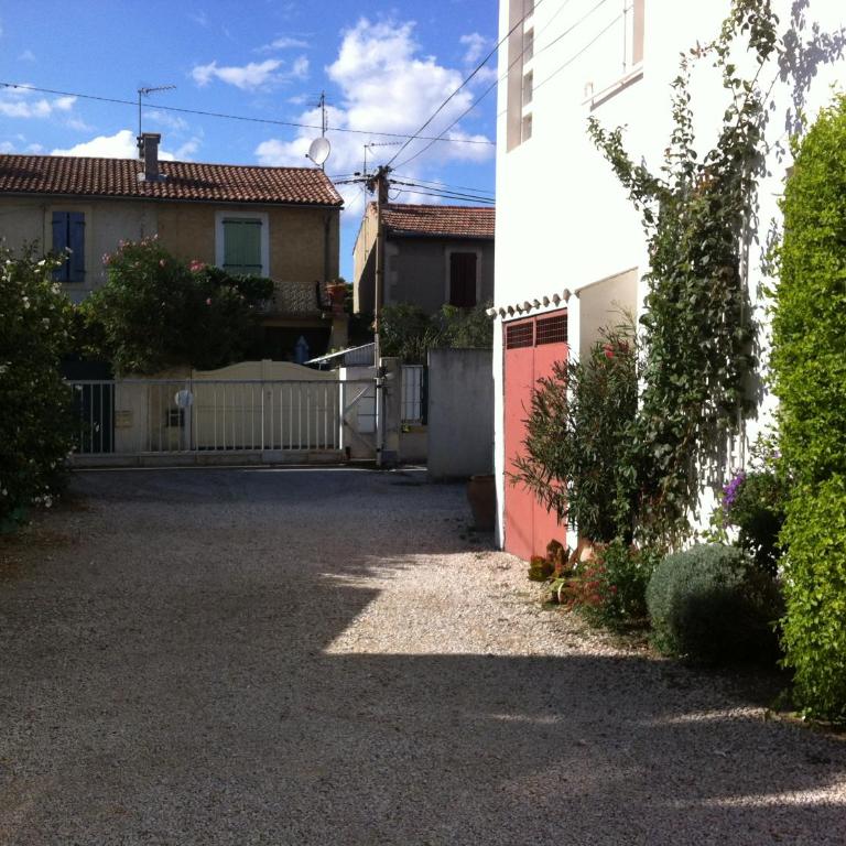 Appartement proche Centre Ville avec PARKING PRIVE - Apartment - 13