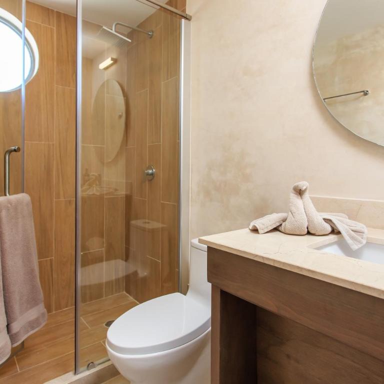 Charming Nature-Inspired Condos with Sultry Surroundings by Stella Rentals - Superior Apartment - 9