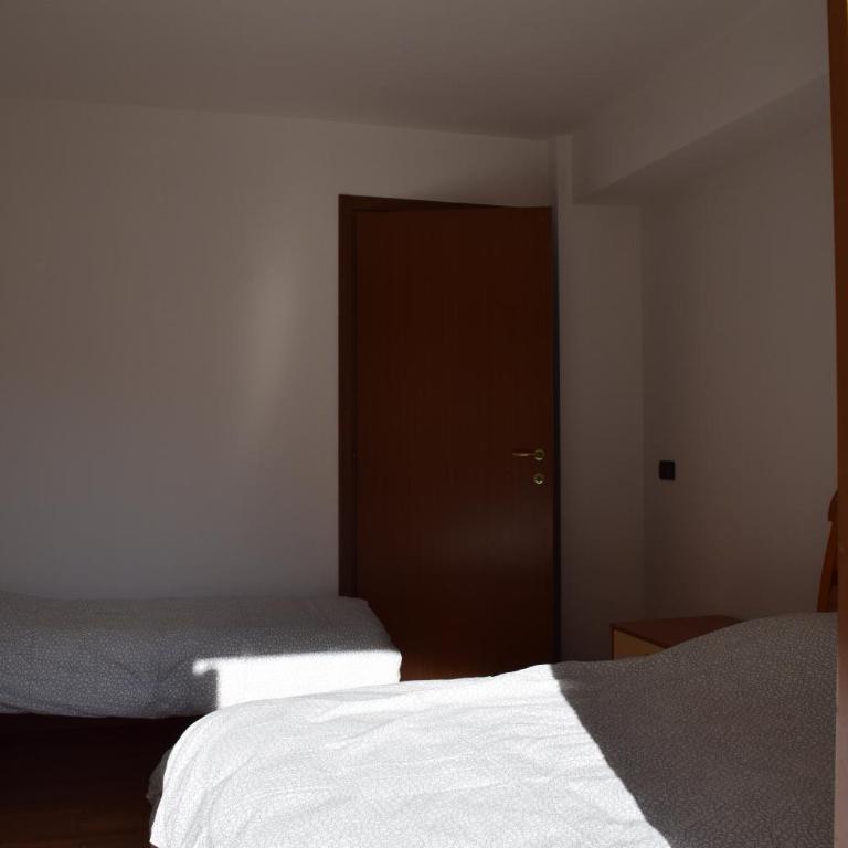 Dolomiti Apart - Appartamento con Vista Piscina - 11