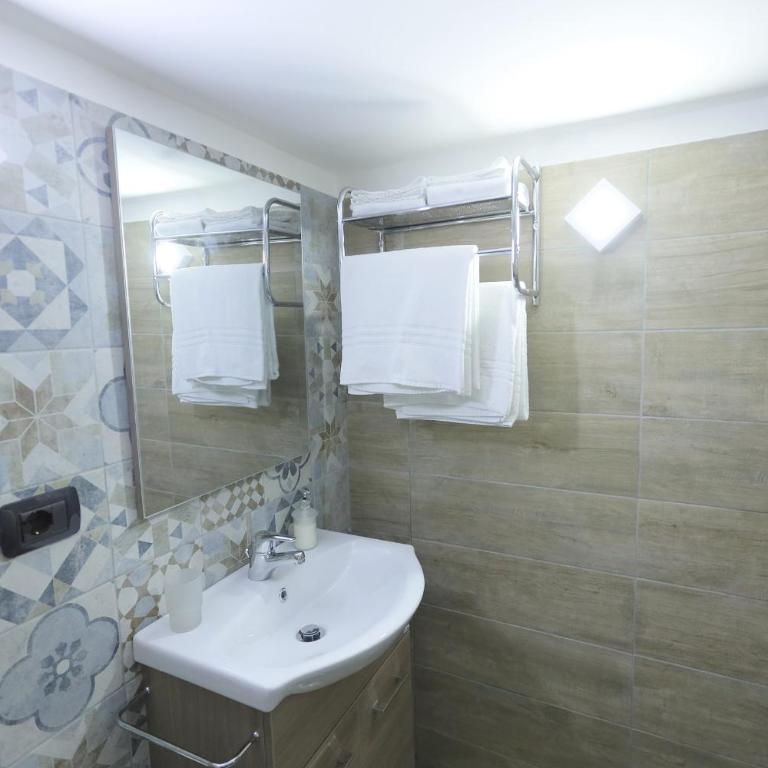 Santa Chiara Apartment - Appartamento - 18