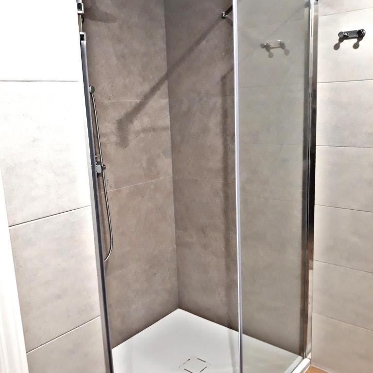 Urban Suites El Postigo - Habitación Doble con baño privado - 39