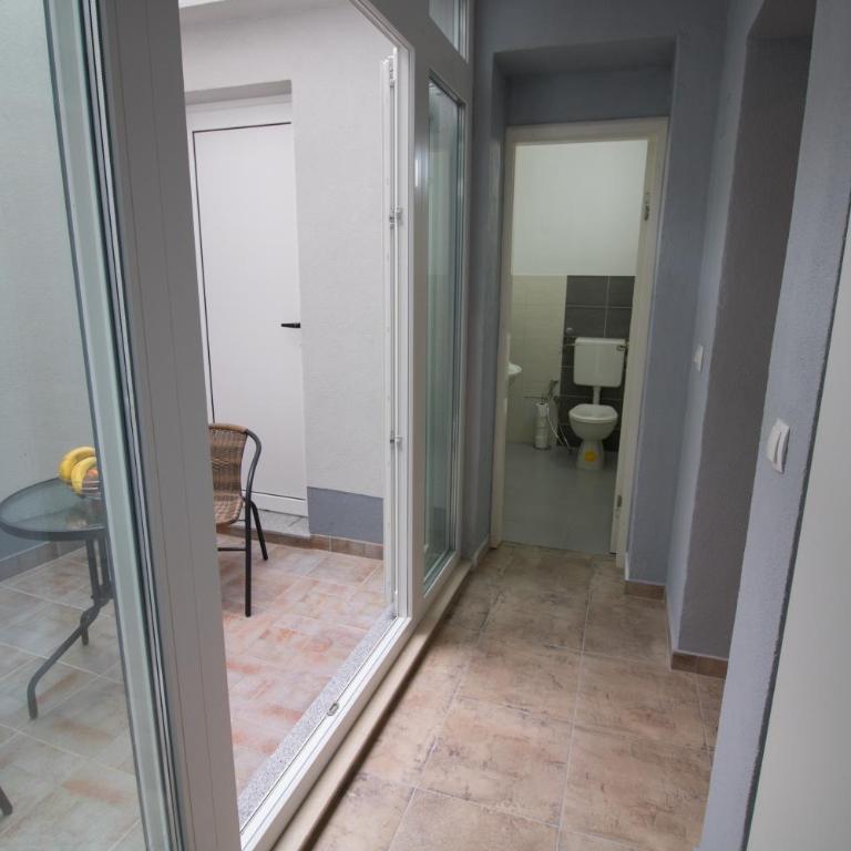 Villa M - Deluxe King Suite - 3