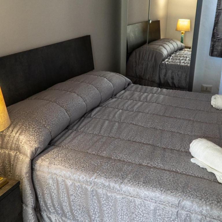 Residence Le Cure - Apartment with Shared Bathroom with Terrace - 12