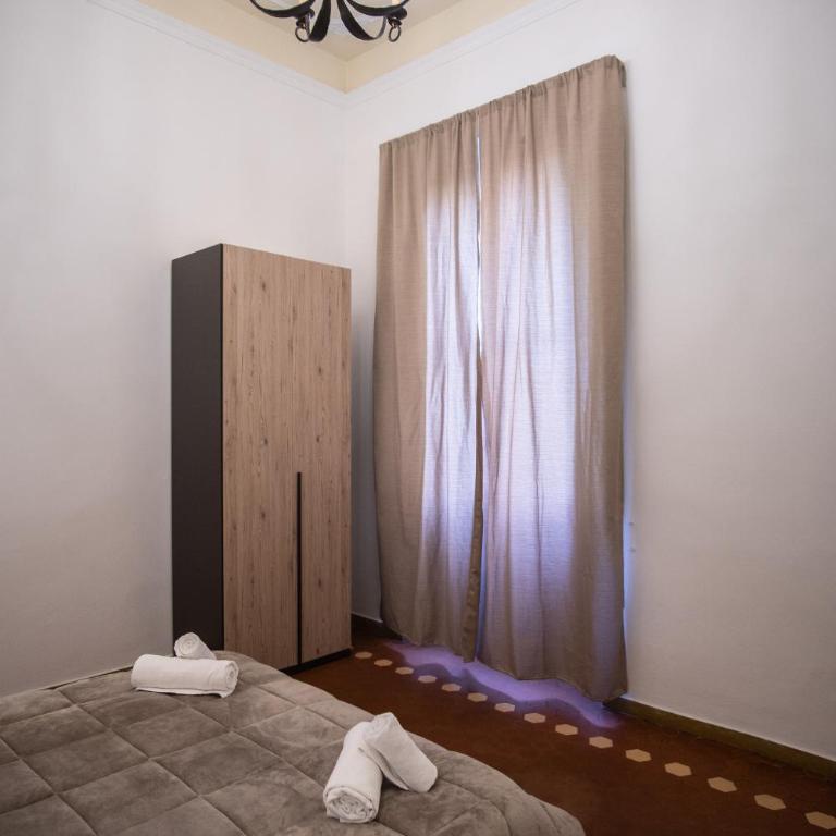Residence Le Cure - Double Room with Shared Bathroom - 9