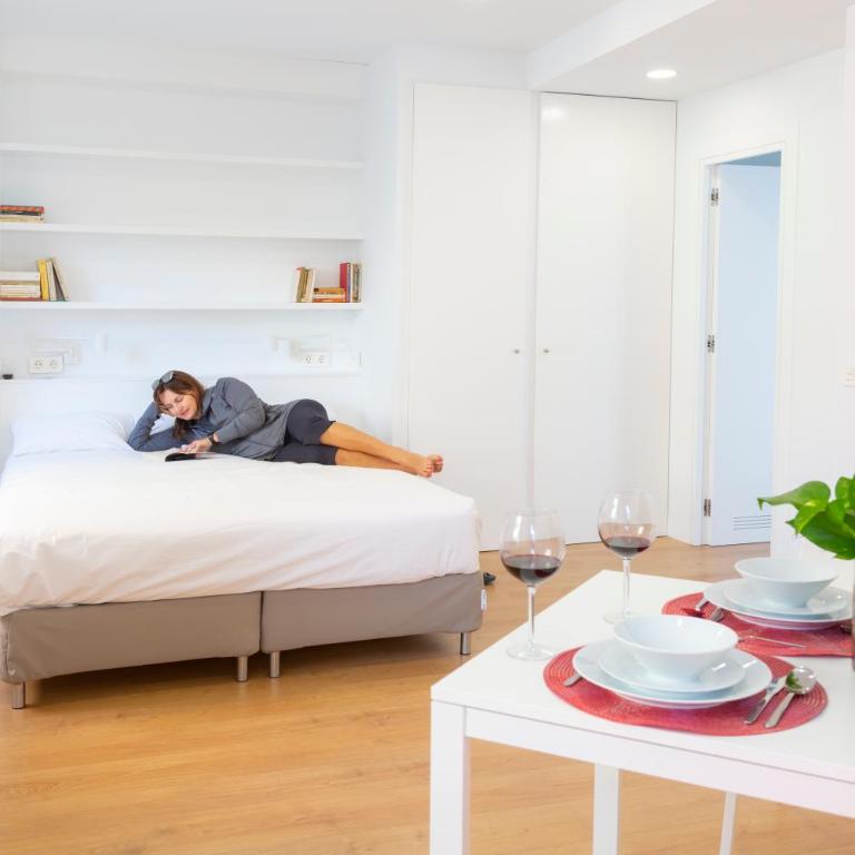 EDI Astoria - Apartamento Estudio - 24