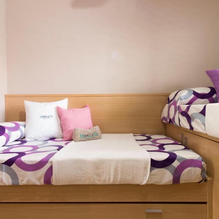 Homes & Go Bell Reco Deluxe I - Three-Bedroom Apartment - 13
