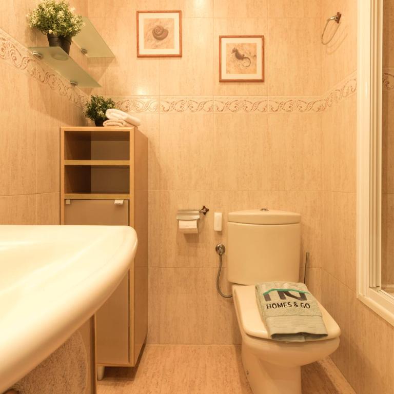 Homes & Go Bell Reco Deluxe I - Three-Bedroom Apartment - 18