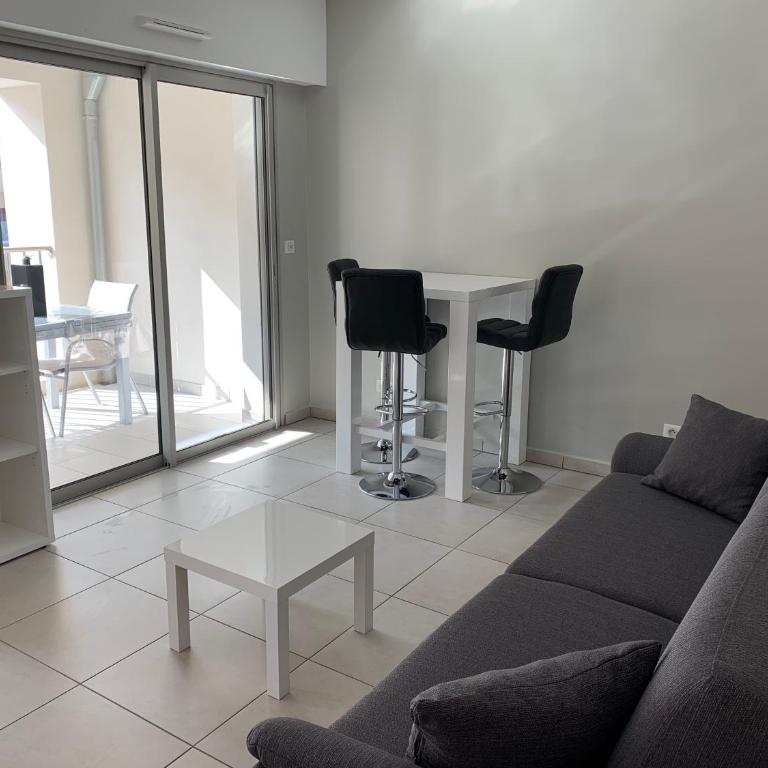 Studio les pieds dans l'eau Plage du Trottel - Appartement 1 Chambre - 1