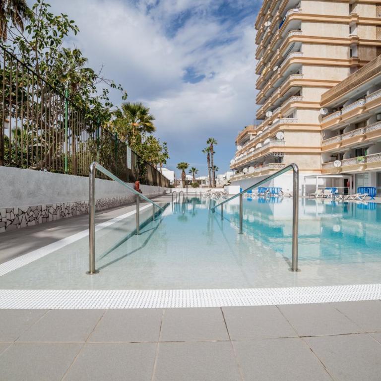 Un dormitorio en Playa de las Américas - Apartamento - 1