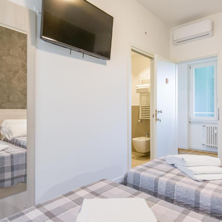 B&B Open Doors Verona - Camera Matrimoniale con Bagno Privato - 6