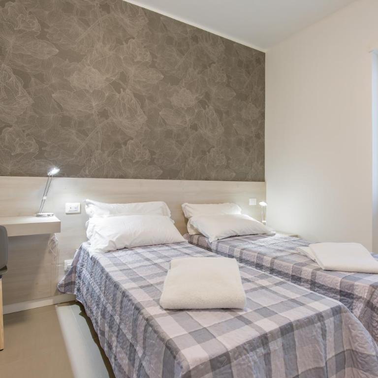B&B Open Doors Verona - Camera Matrimoniale con Bagno Privato - 21