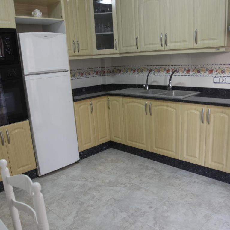 Hermanos Gallego ETV9492 - Casa de 4 dormitorios - 17
