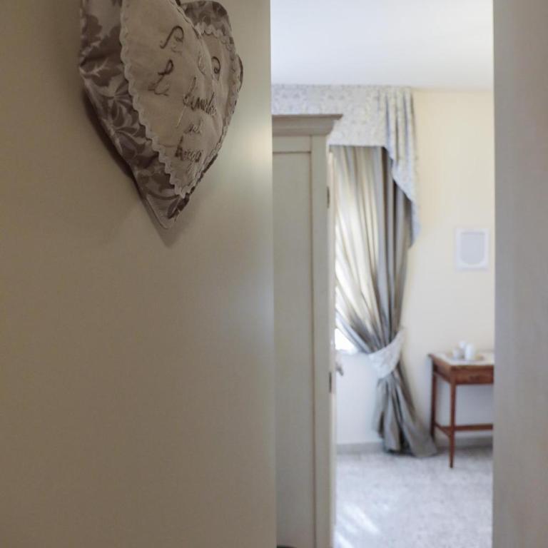 Le Finestre sul Borgo Rooms - Camera Matrimoniale con Bagno Privato - 9