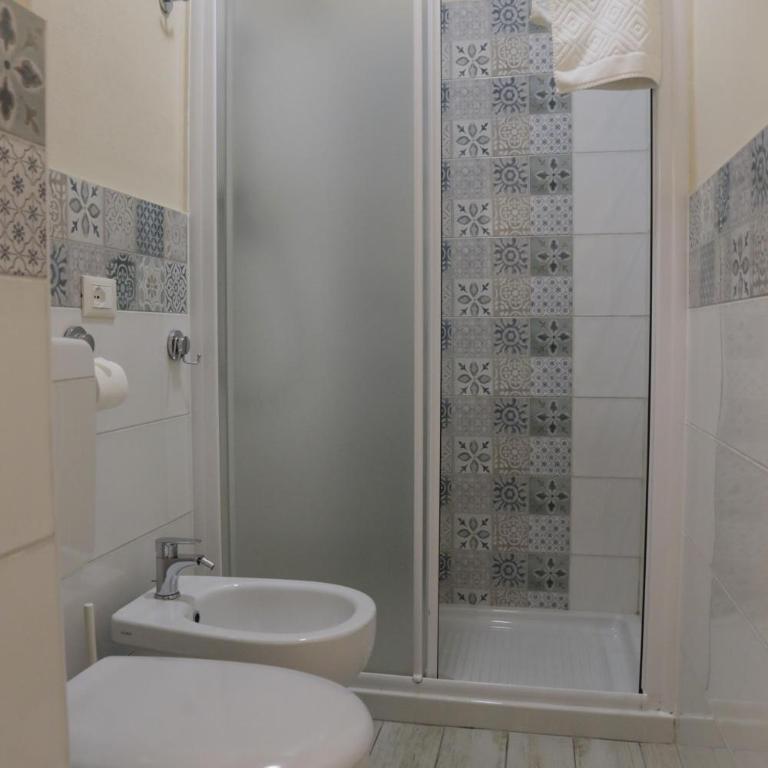 Le Finestre sul Borgo Rooms - Camera Tripla con Bagno Privato - 3