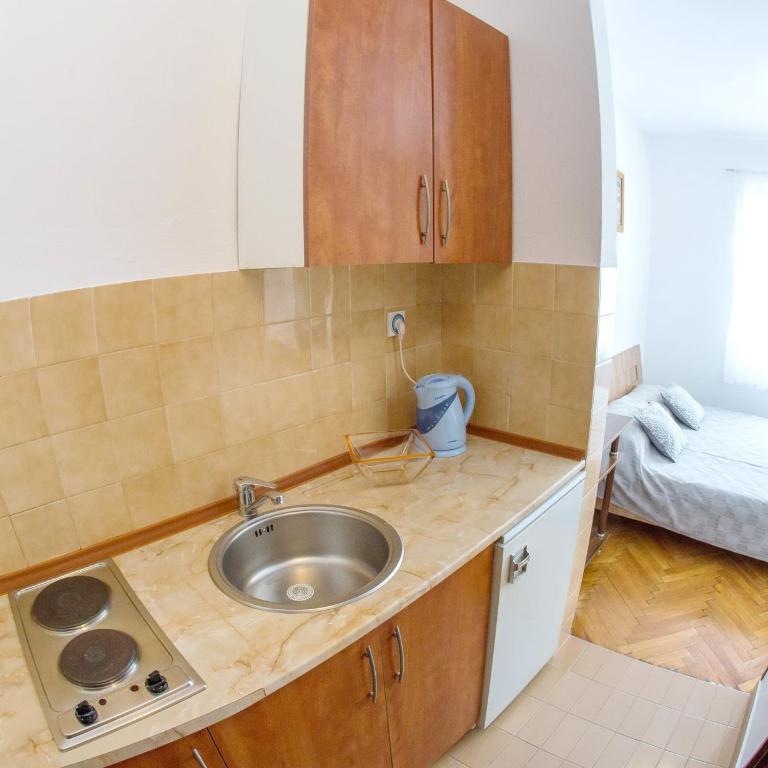 Apartments Angela - Studio (3 Odrasle Osobe) - 11