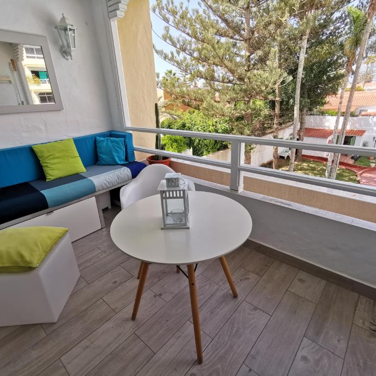 KEVIN'S HOUSE - front of YUMBO center in Maspalomas - Playa del Ingles - One-Bedroom Apartment - 1