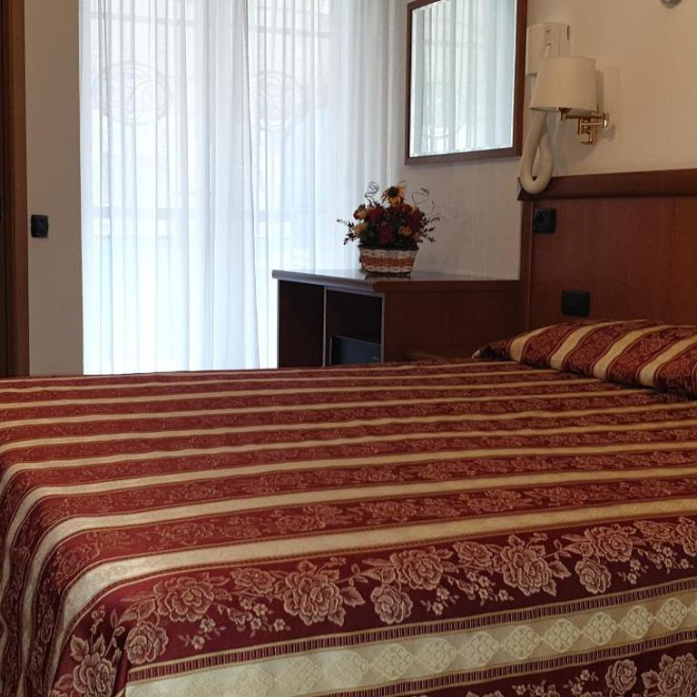 Hotel Ginevra - Camera Matrimoniale Standard - 1