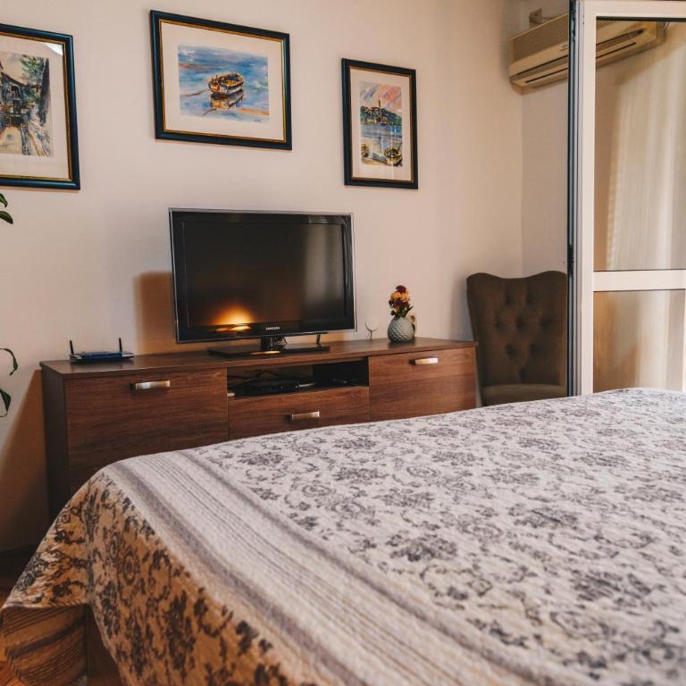 El Mar Apartments - Studio with Terrace - 5