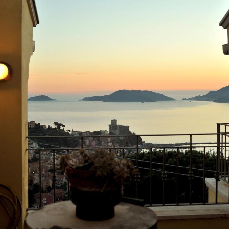 IL golfo artisti e poeti villa thea - Appartamento Attico - 13