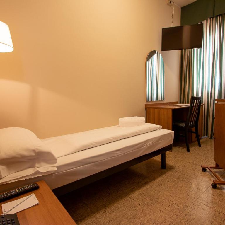 Hotel Corona - Einzelzimmer Economy - 4