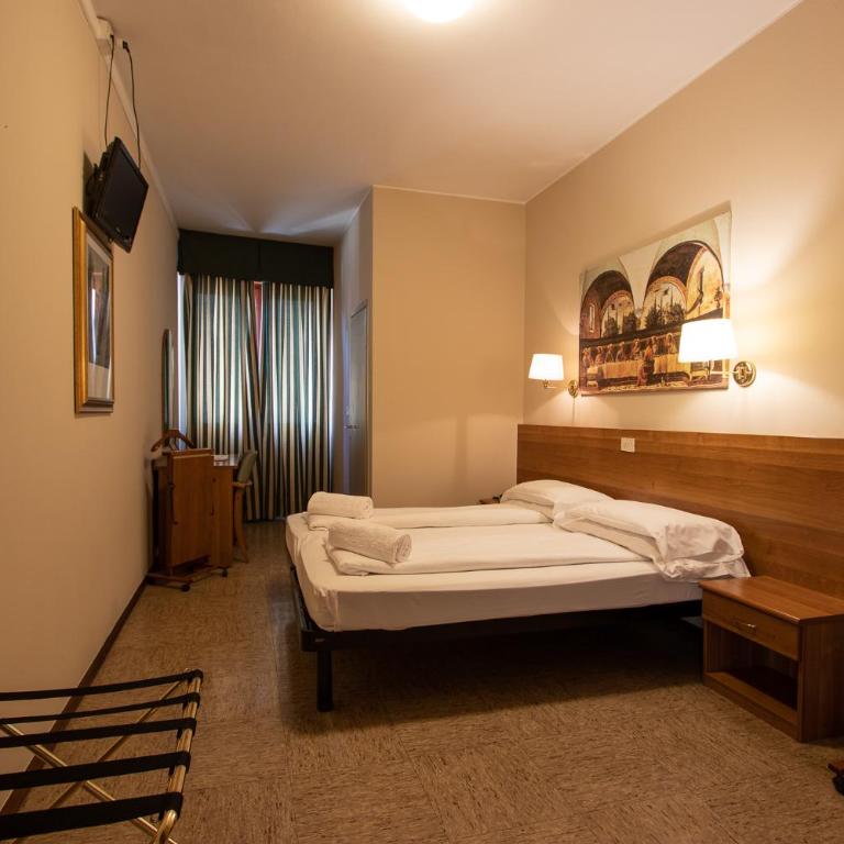Hotel Corona - Economy Doppelzimmer - 3