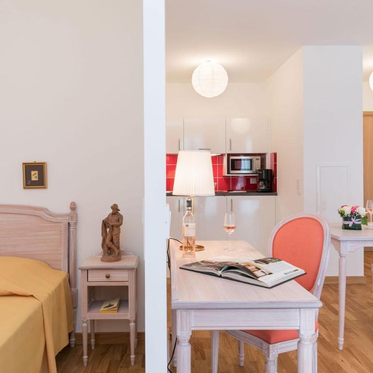 MEDICIS HOME Nice Saint -Laurent- Du -Var - Appartement 1 Chambre - 3
