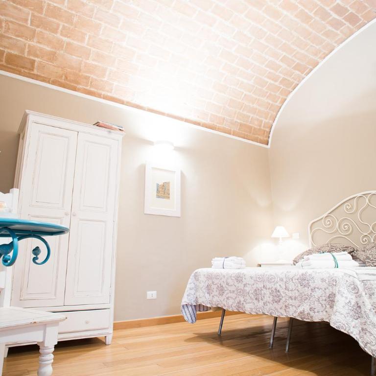 Le Erbe Guest House - Camera Matrimoniale con Bagno Privato - 2