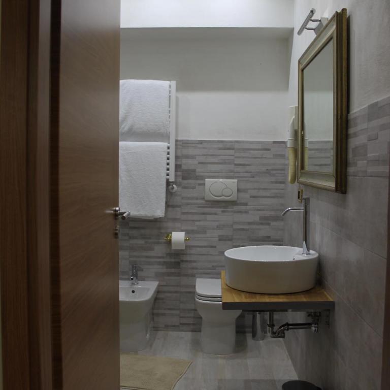 Loft con giardino in zona Appia Antica - One-Bedroom Apartment - 18
