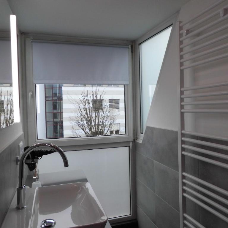 Pension Elisabeth - Rooms & Apartments - Doppelzimmer mit eigenem Bad - 7