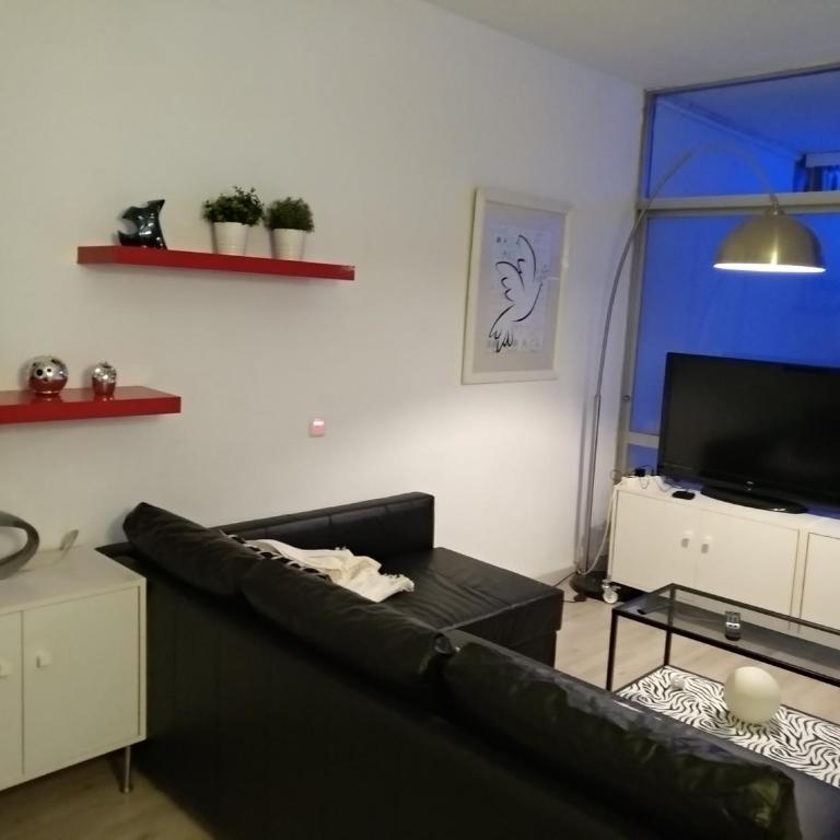 Moderno apartamento Torremolinos centro - Apartamento de 1 dormitorio - 2