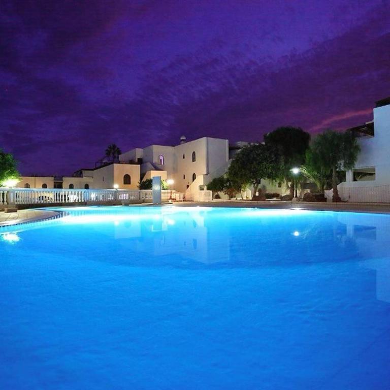 DARUMA APARTMENTS 3-Bedroom Penthouse with Sea Views - Three-Bedroom Apartment - 29
