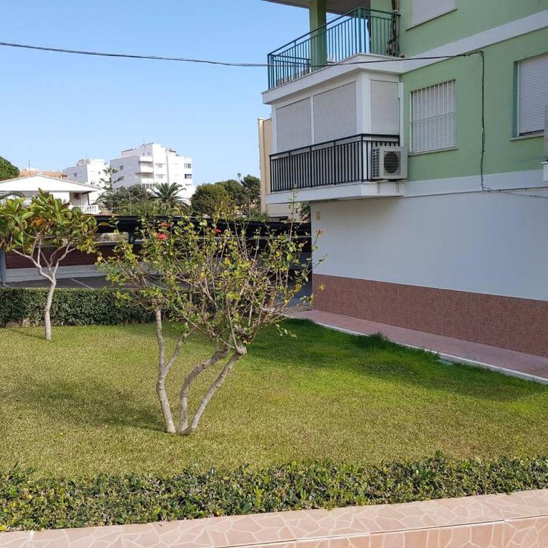 Fantástico apartamento en la playa - Three-Bedroom Apartment - 29