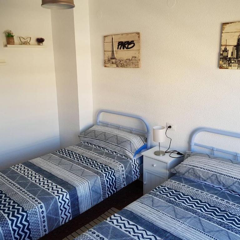 Fantástico apartamento en la playa - Three-Bedroom Apartment - 16