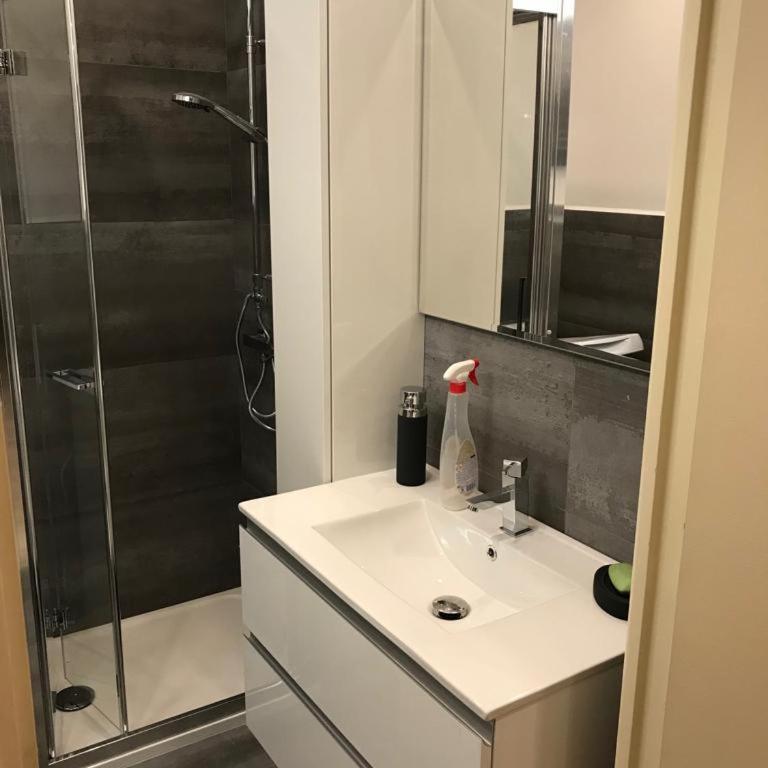 Menton smartworking and relax on the beach, seaview - Appartement - 7