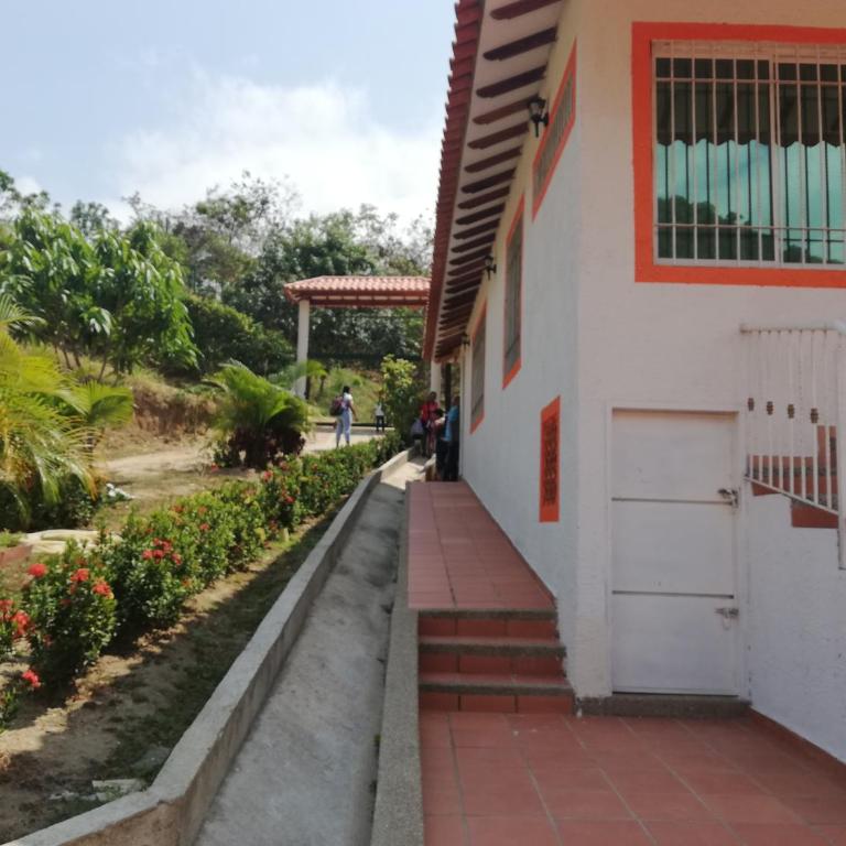 Cabañas Ecoturísticas Mi Terruño Tayrona - Habitación Familiar con vistas a la montaña - 25
