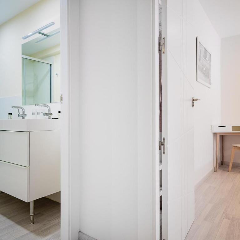 Exclusive quietness in the heart of Madrid with Public Parking, Breakfast, 2 bathrooms - Apartamento de 2 dormitorios - 21