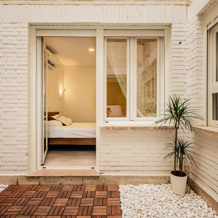 Exclusive quietness in the heart of Madrid with Public Parking, Breakfast, 2 bathrooms - Apartamento con balcón - 12