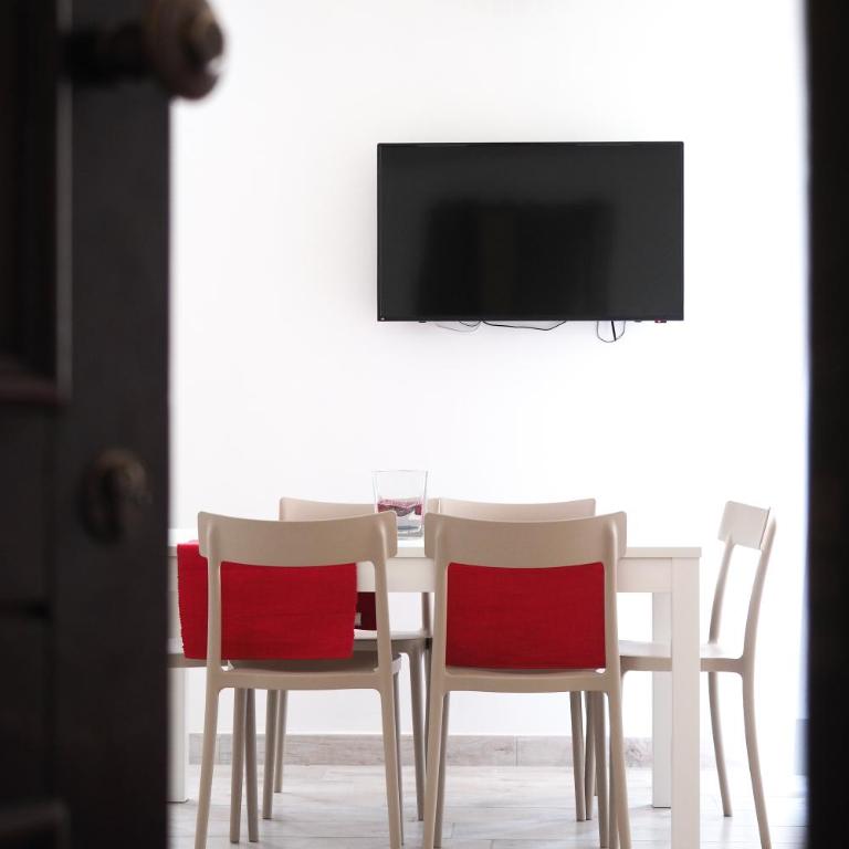 Santa Chiara 32 - One-Bedroom Apartment - 2